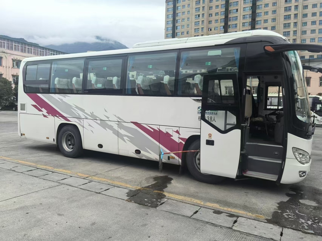 코치 버스 중고용 38석 중순 투어 버스 유동 ZK6906 8미터 길이 에어백 서스펜션