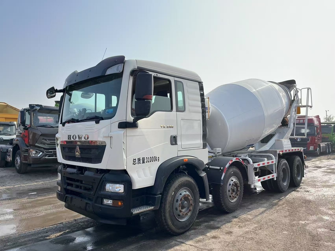 콘크리트 믹서 트럭 건설 2022년 호우 TX 차시 12cbm 탱커 용량 8*4 웨이차이 340hp