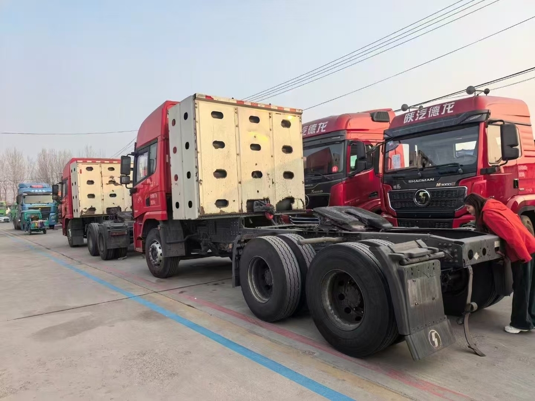 사용 된 자동 천연 가스 트랙터 트럭 X5000 10 바퀴 와이차이 엔진 CNG 460hp 2023 무거운 운송