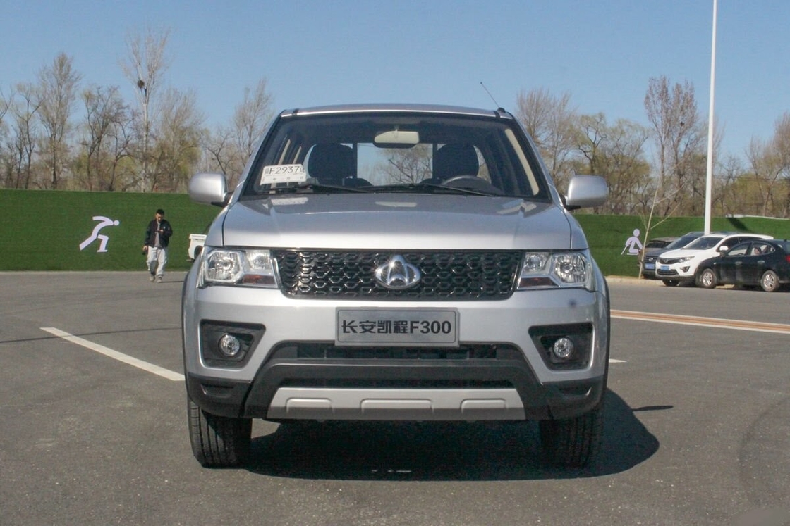 값싼 중고용 픽업 대량 4 X2 드라이브 모드 가솔린 115 hp 4 실린더 더블 라인