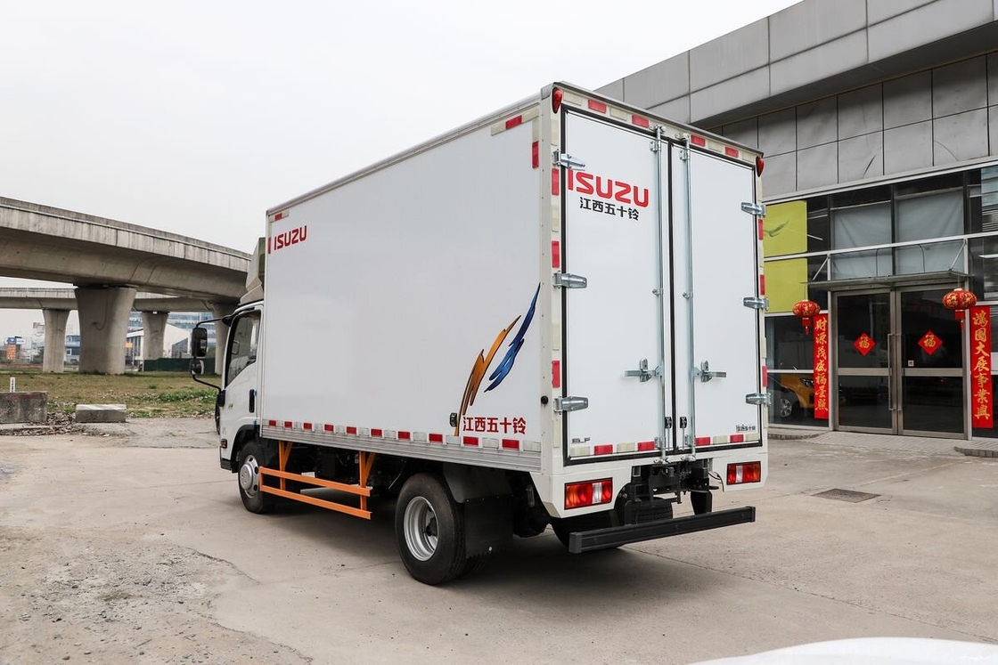 중고용 밴 화물 트럭 이수즈 EC5 4×2 운전 모드 127hp 수출용 값싼 화물 트럭