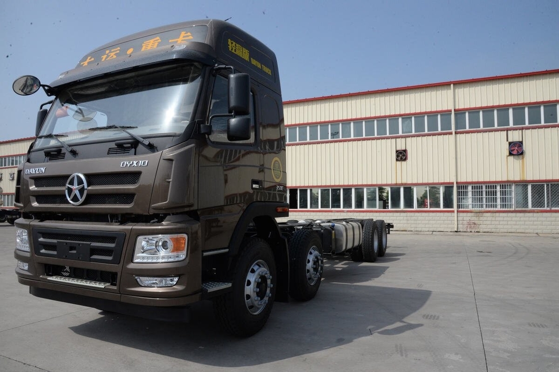 중고 대형 화물 트럭 섀시 판매 Dayun N8e 8×4 구동 방식 350hp 중고 화물 트럭
