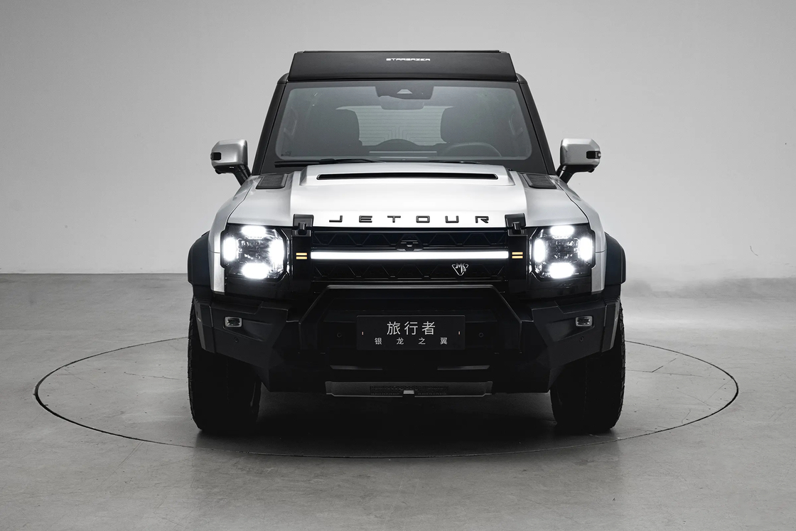 중국 SUV 저 마일리지 실버 드래곤 윙 SUV 자동변속기 2024년 가족 및 상업용