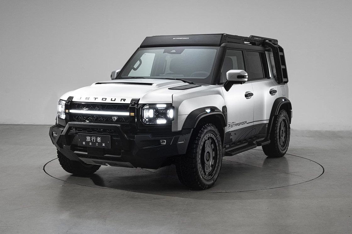 중국 SUV 저 마일리지 실버 드래곤 윙 SUV 자동변속기 2024년 가족 및 상업용