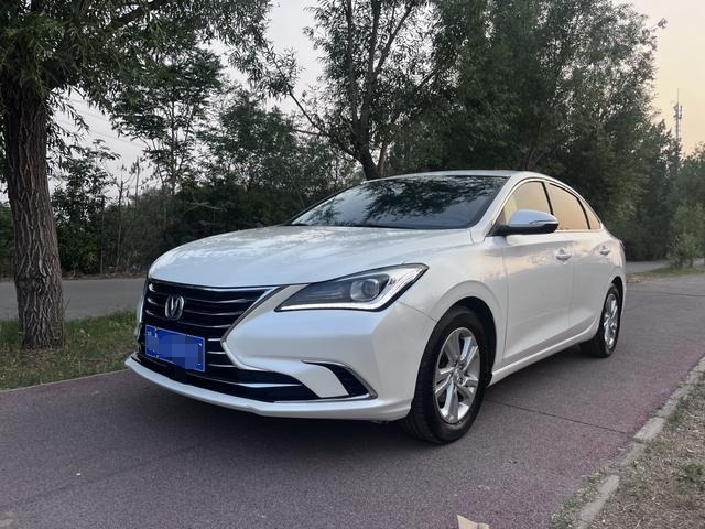 저렴한 중고 창안 이도 1.6L 자동 SUV 2019년형, 아프리카 및 중동용 Eado GDI 세단