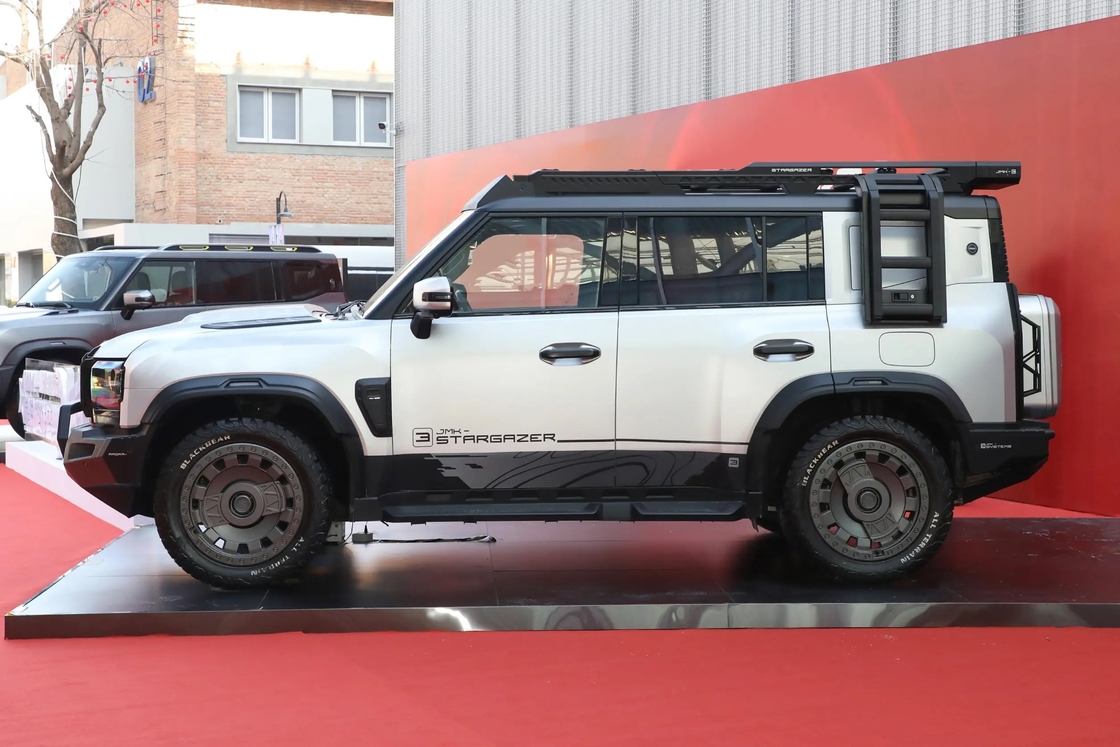 새 슬라이버 드래곤 윙 2024년 4WD 가솔린 자동차 내구성 강력 이상적인 자동차