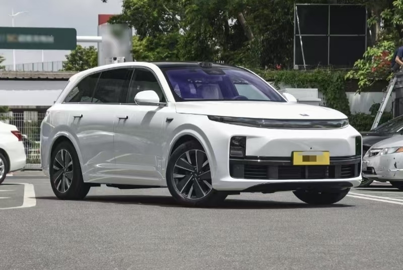 신형 리 오토 SUV 2025년 4WD 확장 범위 자동차 내구성 강력 이상적인 자동차