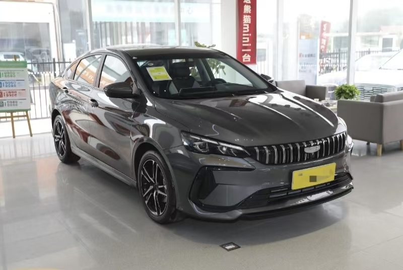 새로운 지리 2024년형 2WD 가솔린 자동차 내구성이 뛰어나고 강력한 맞춤형 색상의 이상적인 자동차