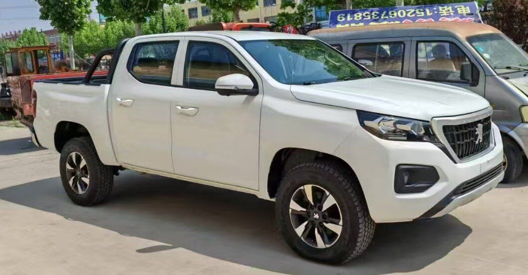 저렴한 새로운 퓨조 디젤 4WD 롤랜테 a la izquierda 유로 5 더블 캐빈 수출