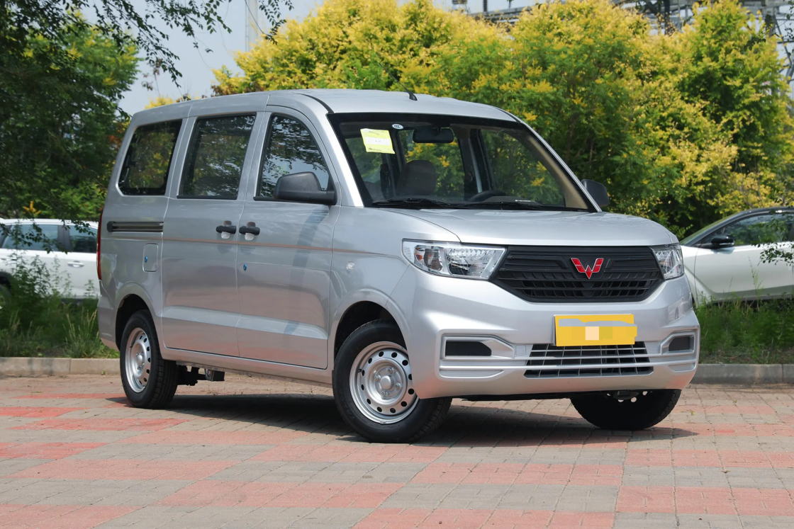 저렴한 신형 웅링 홍콩 V 미니밴 2022 1.2L 76 hp L4 가솔린 2WD 유로 6 가족용 수출용