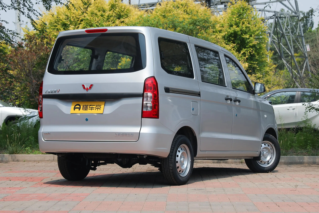 저렴한 신형 웅링 홍콩 V 미니밴 2022 1.2L 76 hp L4 가솔린 2WD 유로 6 가족용 수출용