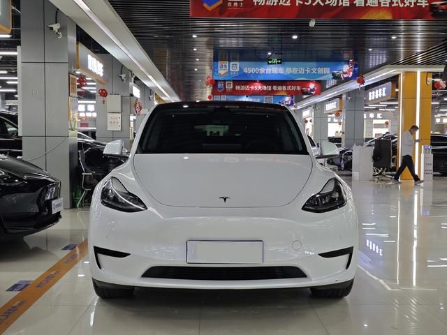 가성비 좋은 중고 테슬라 모델 Y SUV 2022년 페이스리프트 후륜구동 모델, 가족용