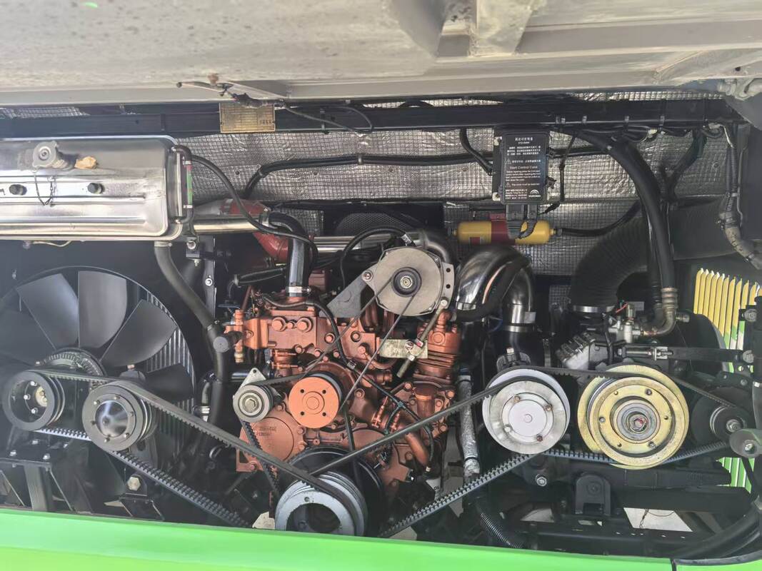 사용 된 디젤/Cng 시티 버스 유동 롯데 시티 트랜시트 버스 중고용 대중교통 버스