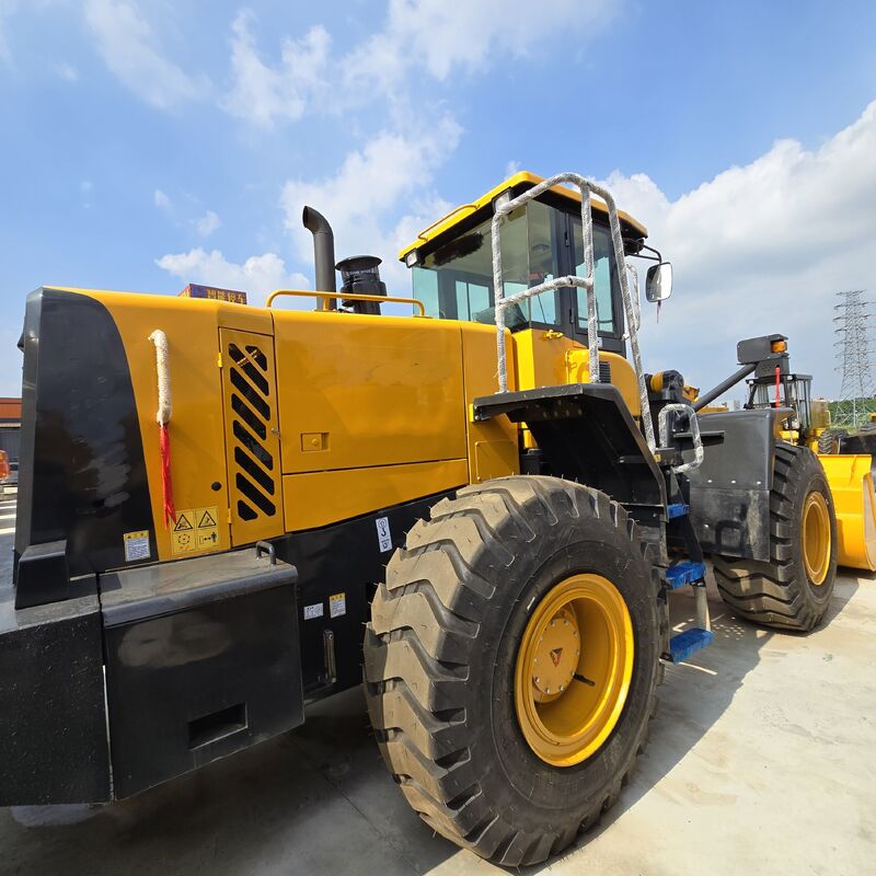 신규 도착 중고 중국 브랜드 로더 5톤 우수한 상태 로딩 용량 평산력 162kW 220HP