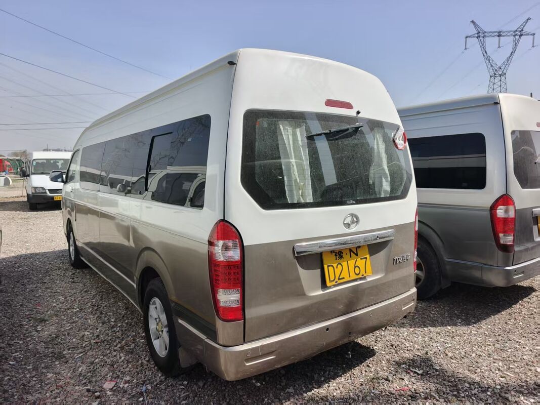 Used Hiace Buses Jiulong Isuzu Engine Euro 4  Diesel 18 Seats With Air Condition For Shuttle or Short Distance