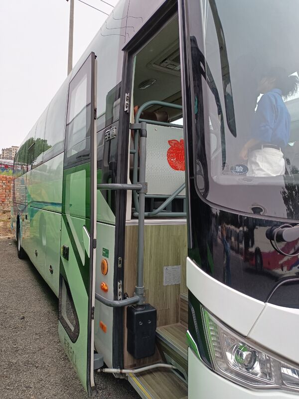 Used Coach Buses Yu-tong ZK6117 Yuchai Euro 6  Leaf Spring 50 Seats 2023 Year Lux Transport With Air Condition For Shuttle or Long Distance
