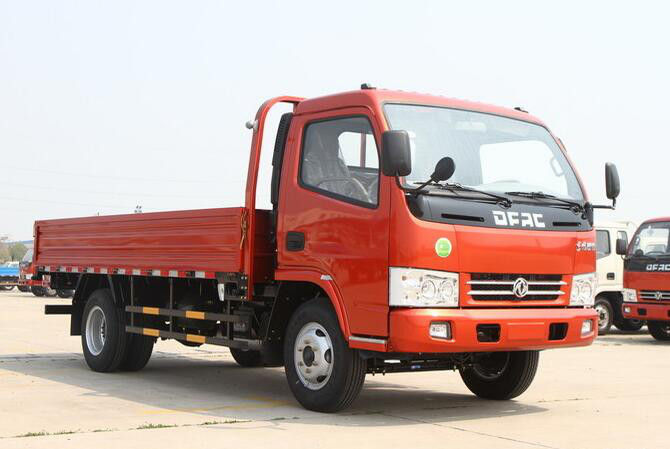 1995 유로 III 디젤 엔진을 가진 Kg 탑재량 초침 화물 자동차 DONGFENG 상표