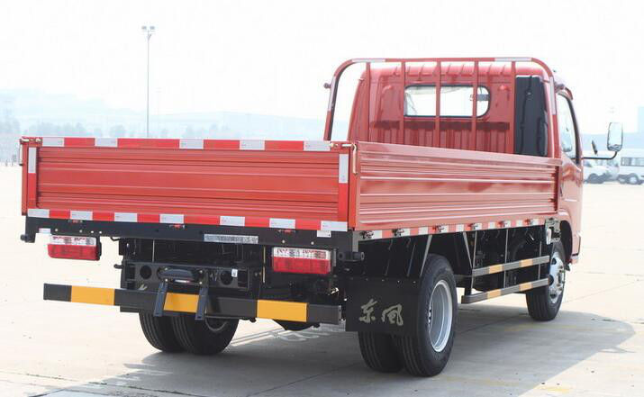 1995 유로 III 디젤 엔진을 가진 Kg 탑재량 초침 화물 자동차 DONGFENG 상표