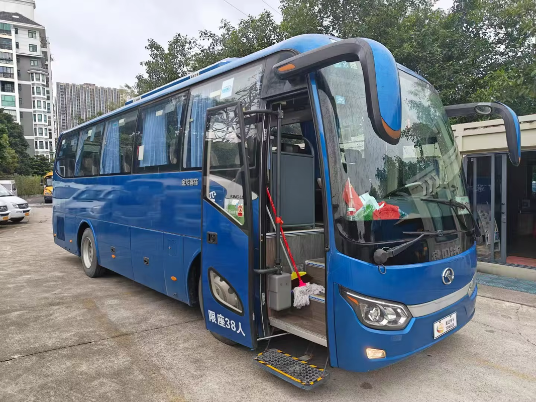중고 XMQ6898 인증 중고 38인승 코치 LHD 잘 관리된 비용 효율적인 버스