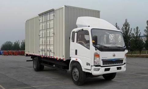 Sinotruk Howo 제 2 손 화물 자동차는 2015 년 160hp 4×2 드라이브 형태 9995x2498x3750mm를 만들었습니다