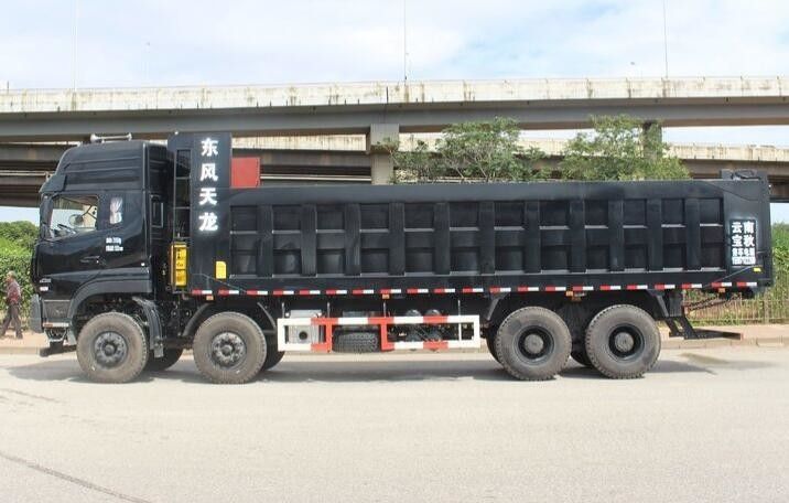8x4 드라이브 420HP 유로 IV/Dongfeng Cummins Engine를 가진 V에 의하여 사용되는 일 트럭