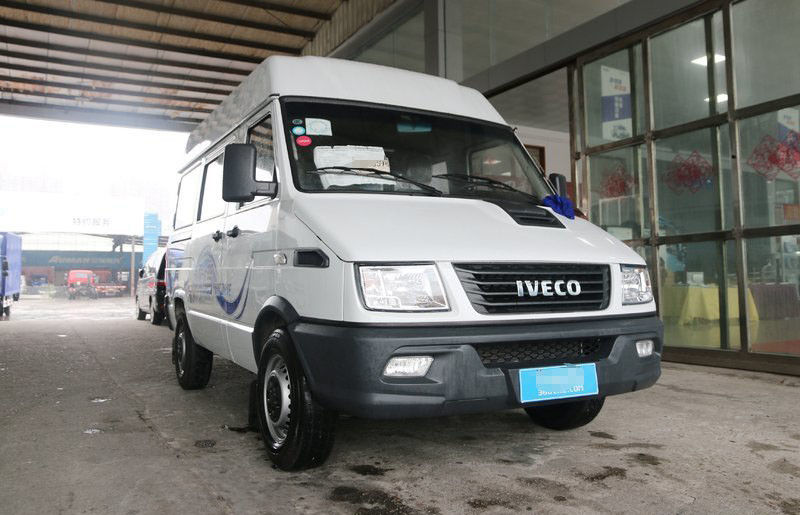 Iveco 백색 상표 사용한, 새로운 마이크로 버스 6는 129 마력 디젤 2013-2018 년에 자리를 줍니다