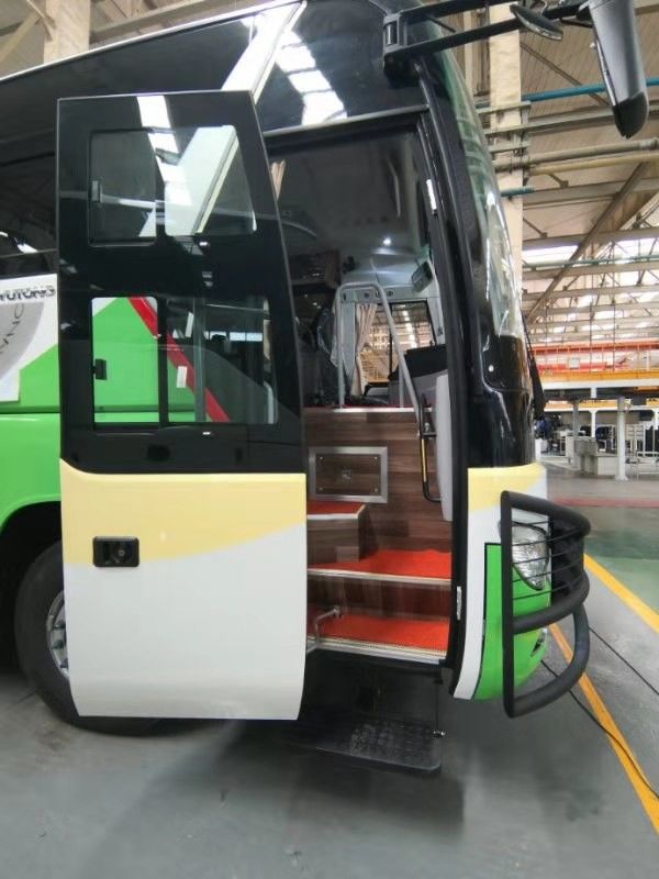 67 좌석 촉진 버스 오른손 드라이브 120km/H 최고 속도 12000 x 2500 x 3620mm