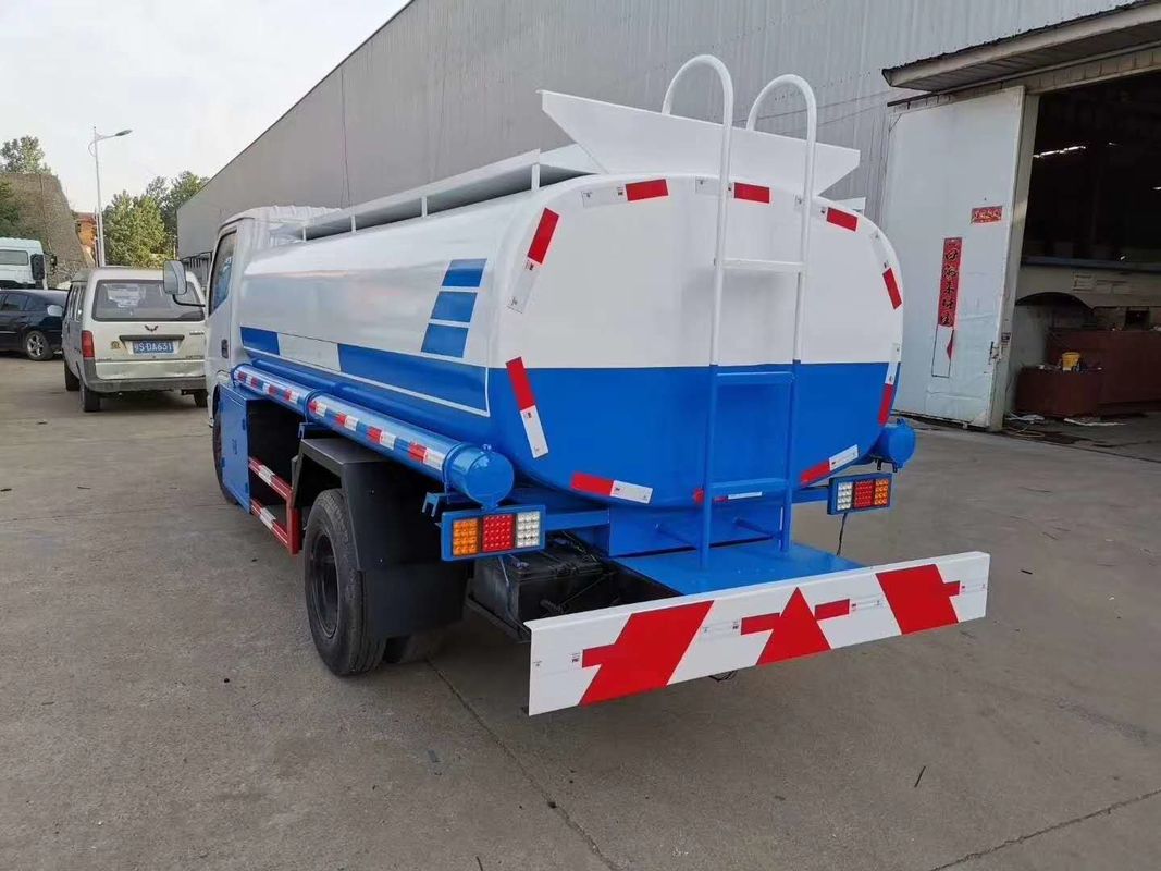 가벼운 의무 4X2 5000L 기름 연료 탱크 트럭 5m3 기름 급유 트럭 ISO 증명서