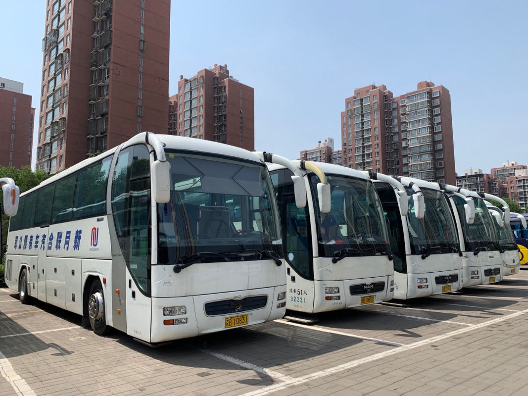 화이트 색과 2012년 유통 51 자리 LHD 봄 2번째 손 버스 ZK6110