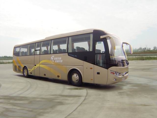 2011년 Yutong ZK-6112D 53석 앞 엔진, 오른쪽 드라이브 변경 가능
