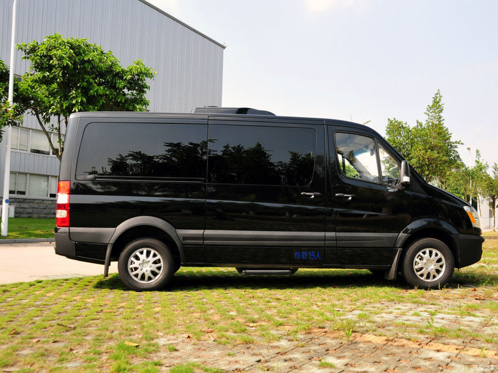 6개의 장치 수동 디젤 105kw 2019년 사용된 소형 차 10-15 Seater 높은 지붕