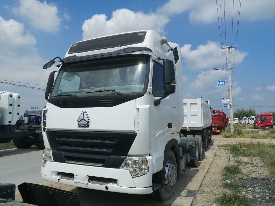 다른 색깔을 가진 중국 Sinotruk Howo A7 트랙터 트럭 머리 6x4