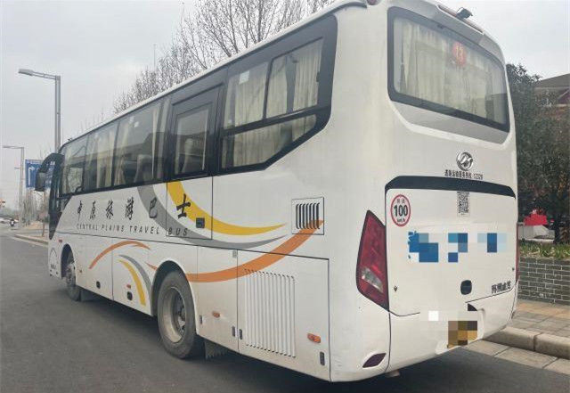 220Hp 39 자리는 유럽 정맥내 디젤과 AC과의 더 높은 버스 2016년 2번째 손 대형 버스를 사용했습니다