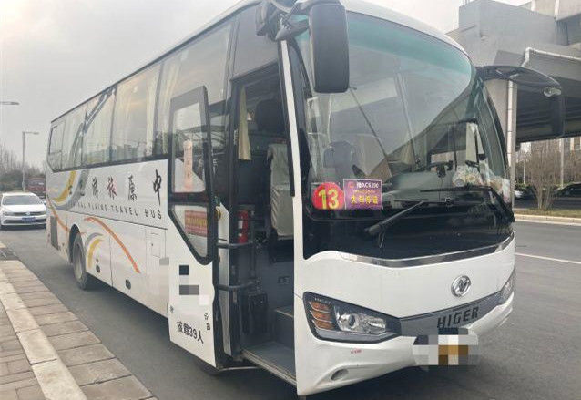 220Hp 39 자리는 유럽 정맥내 디젤과 AC과의 더 높은 버스 2016년 2번째 손 대형 버스를 사용했습니다