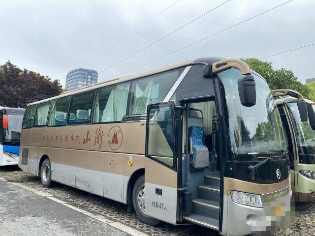 2015년 47 좌석 사용된 승객은 황금용 브랜드 XML6103J38 모델 232HP 파워 왼손 핸들을 지도합니다