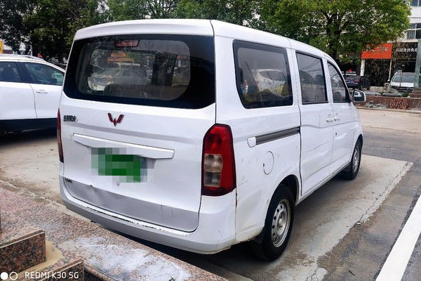 2016 Year 7 Seats Wuling Used Car Mini Bus Used Cars Gasoline Fuel LHD Drive