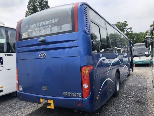 아프리카를 위한 사용된 더 높은 버스 KLQ6119T 51Seats 유차이 후미 엔진 171 kw 에어백 샤시 35000 킬로미터 사용된 투어 버스