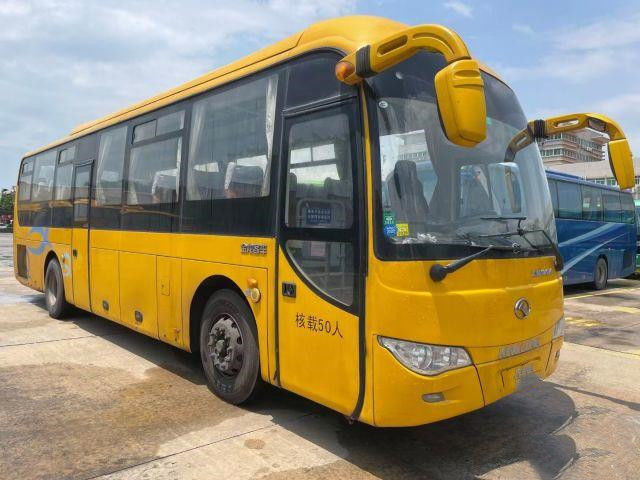 사용된 Kinglong 버스 XMQ6110 후방 엔진 사용된 코치 버스 양쪽으로 여닫는 문 50 좌석 Euro IV 에어백 섀시