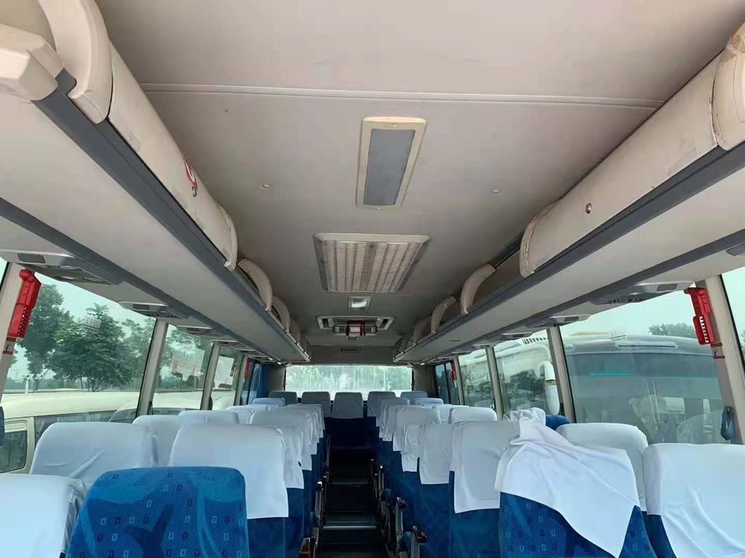 사용된 황금 드래곤 버스 XML6897 사용된 코치 버스 39 좌석 Yuchai 후방 엔진 180kw 에어백 섀시