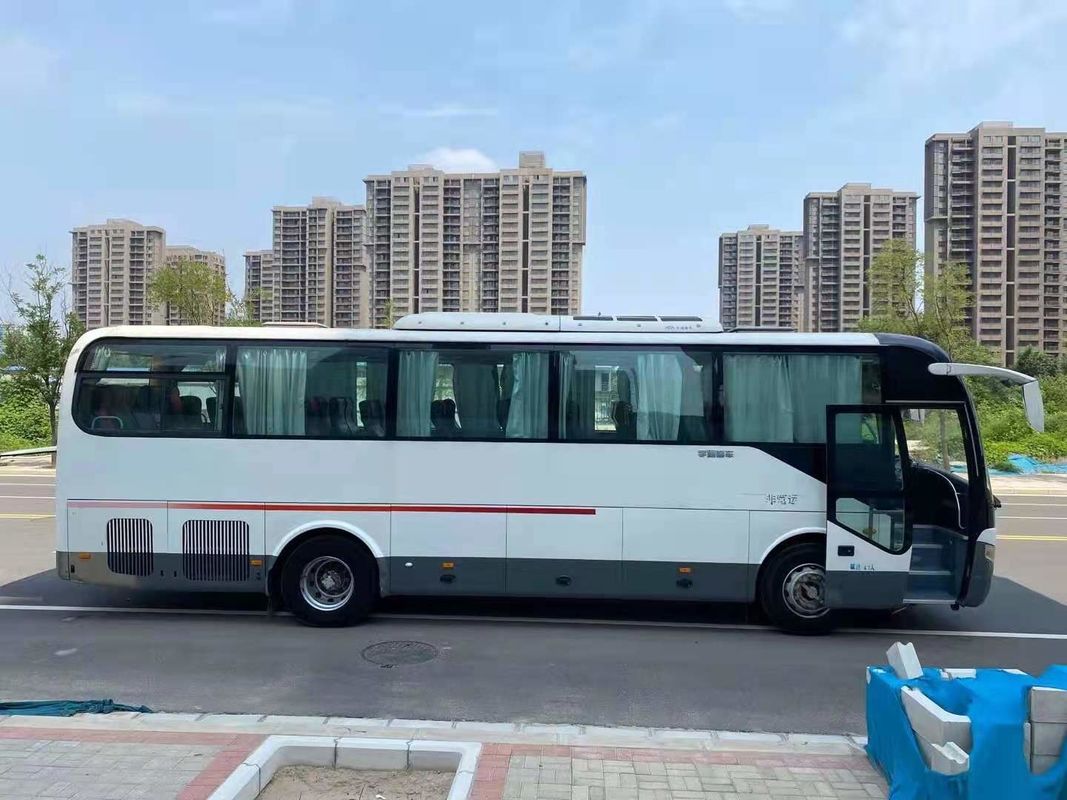 47 좌석 사용 Yutong ZK6107 버스 사용 코치 버스 2009 년 100km/H 조타 LHD 사고 없음