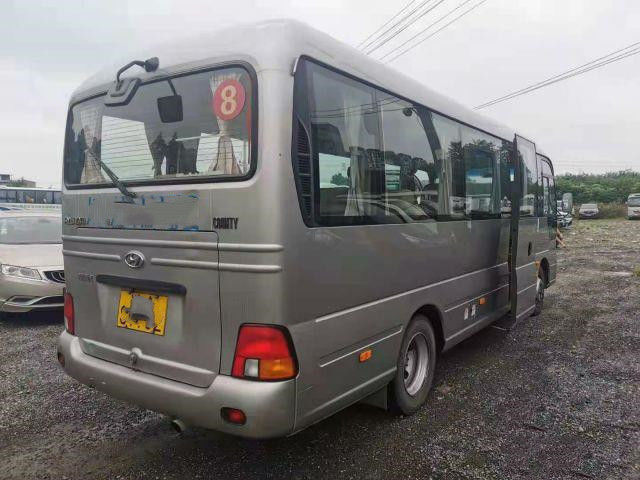 11인승 Coach Bus Max Diesel Tank Engine Dimensions H-yundai Origin 중고 Mini Bus CHM6710 Good Condition