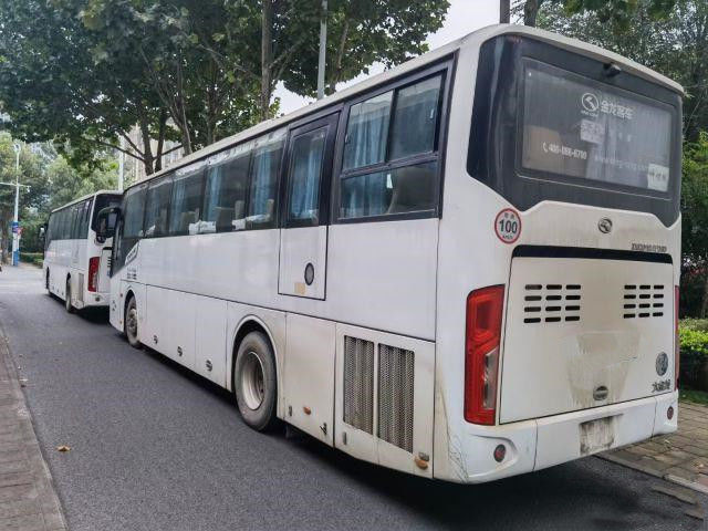 사용된 킹롱 버스 낮은 킬로미터는 아프리카 50 자리 단일의 도어 모델 XMQ6112를 위한 대형 버스를 사용했습니다