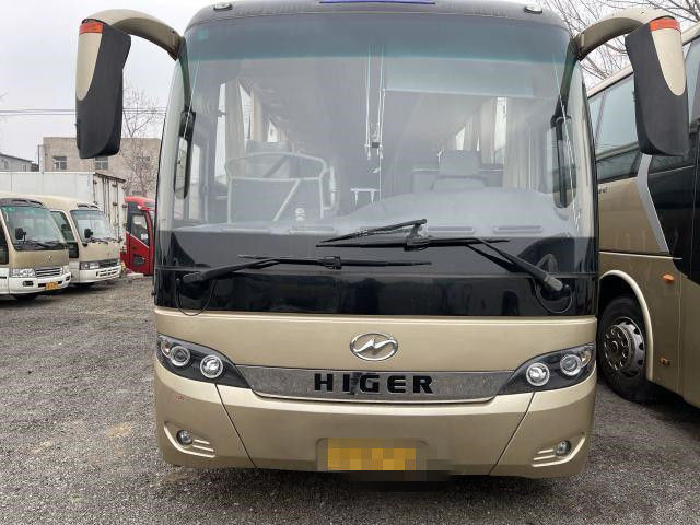 2018년 54 좌석 디젤 후방 엔진은 Higer 버스 KLQ6129TA를 사용하여 무사고 버스를 사용했습니다