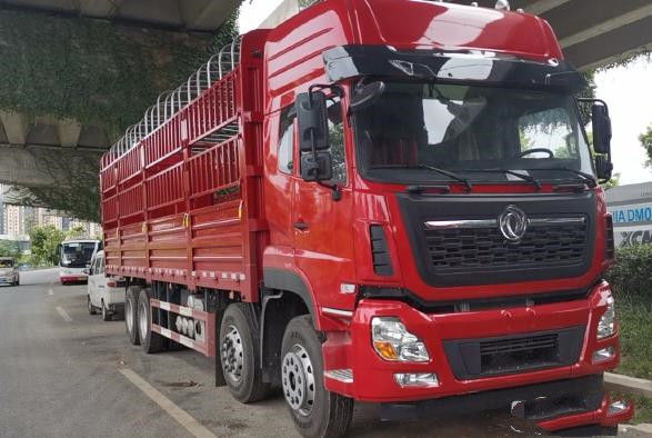 Dong-Feng 8x4 420hp 중국 중고 트럭 화물 Trcuk Brand New LHD/RHD