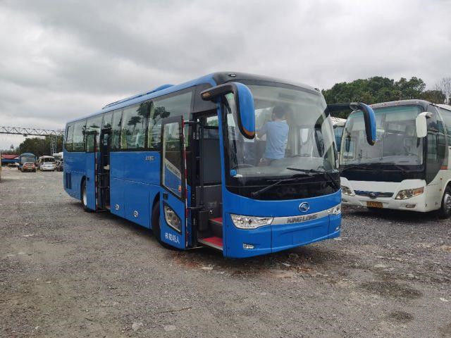 Kinglong 중고 버스 XMQ6110 Hiace 버스 Toyota 48 판매 가격 양문형 좌석