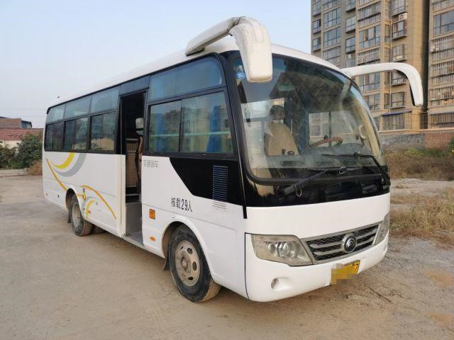 최소 버스 ZK6729d Yutong 버스 Prix 29 좌석 버스 제조업체 무역 회사 앞 엔진