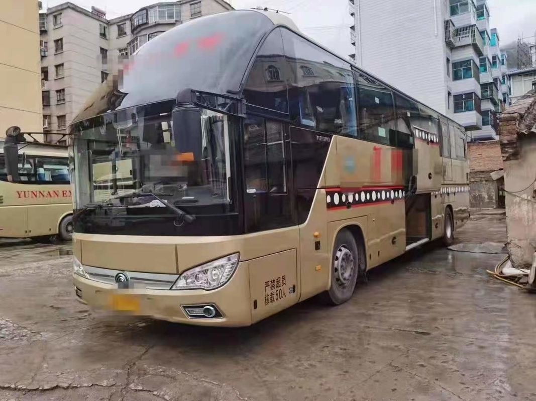 2018년 중고 버스 Yutong 중고 여행 버스 Zk6122 50 Seat Lhd 지원 Diesel A/C Golden Color