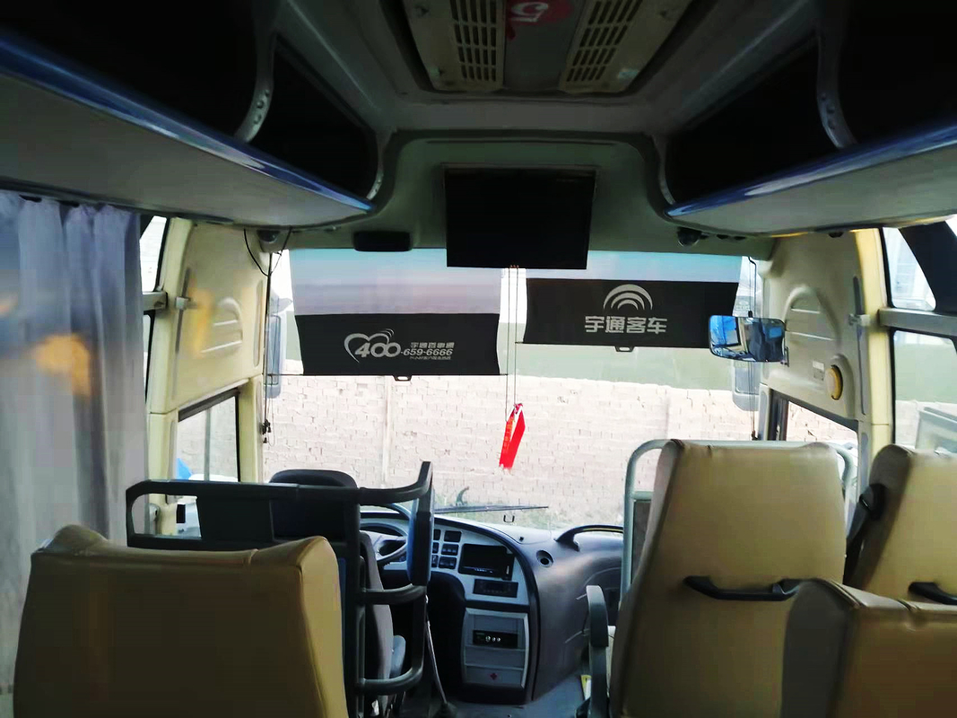Yutong Coach ZK6110 여객 버스 49 석 2 + 2 레이아웃 사용 여객 버스 Two Doors