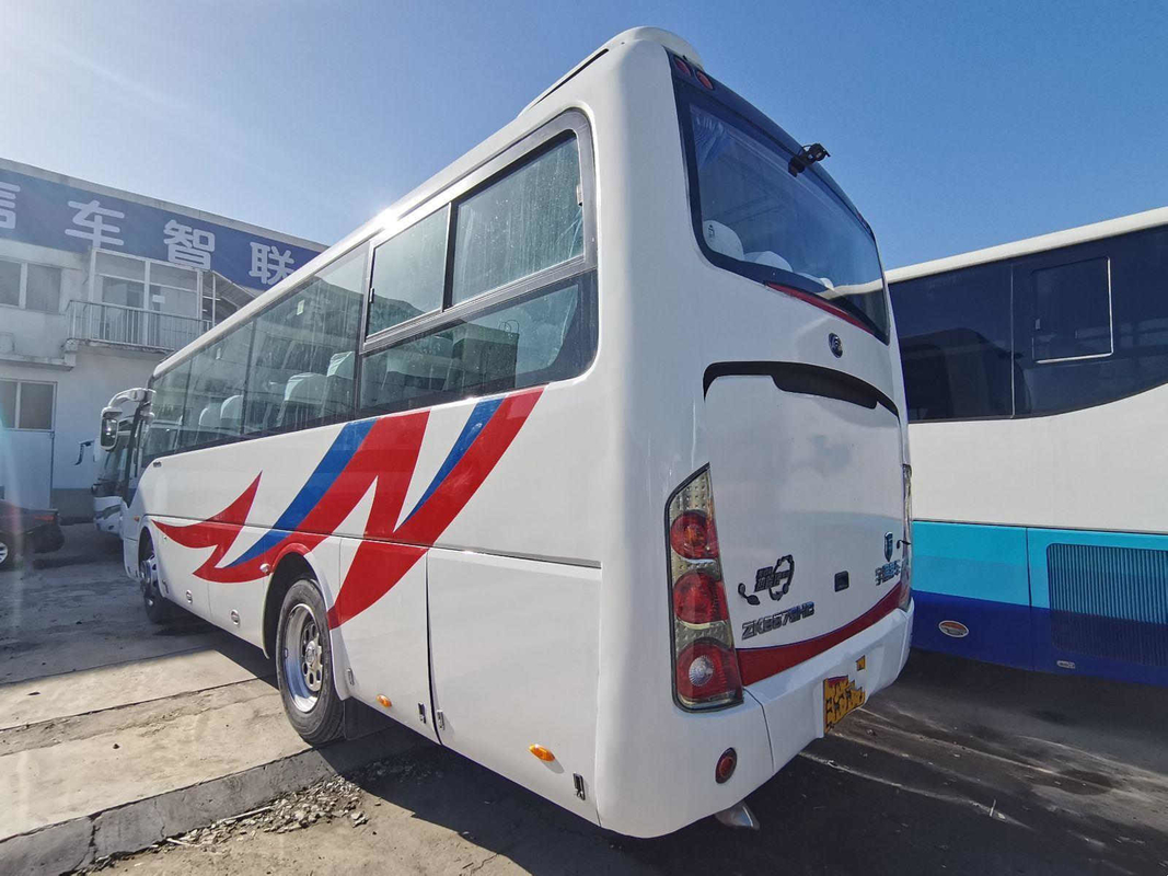 39곳 자리는 브라질 유통에서 대형 버스 LHD 후미 엔진 ZK6879 중고 버스를 사용했습니다