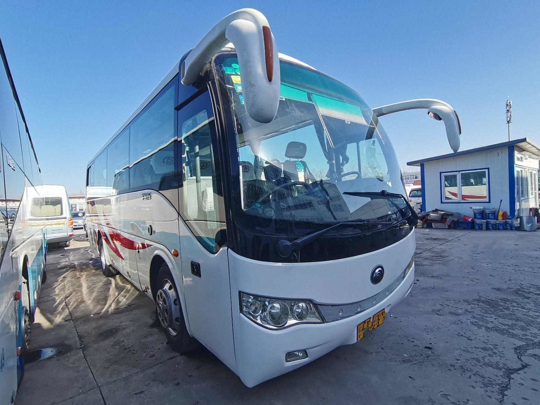 39곳 자리는 브라질 유통에서 대형 버스 LHD 후미 엔진 ZK6879 중고 버스를 사용했습니다
